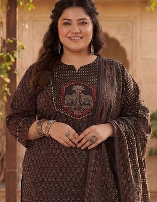Plus Size Black Printed Straight Kurta Trousers With Dupatta Set 2