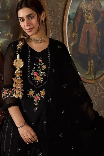 Floral Embroidered Sequinned Panelled Organza Kurta With Trousers & Dupatta