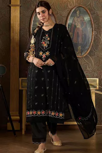 Floral Embroidered Sequinned Panelled Organza Kurta With Trousers & Dupatta