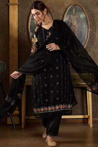 Floral Embroidered Sequinned Panelled Organza Kurta With Trousers & Dupatta