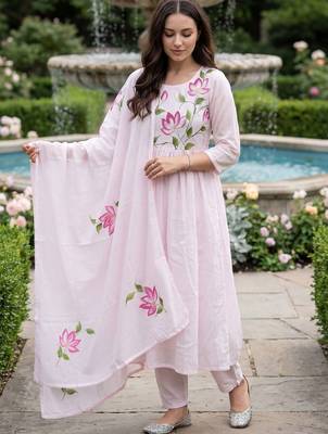 Women Floral Printed Regular Pure Cotton Kurta with Trousers & With Dupatta 1