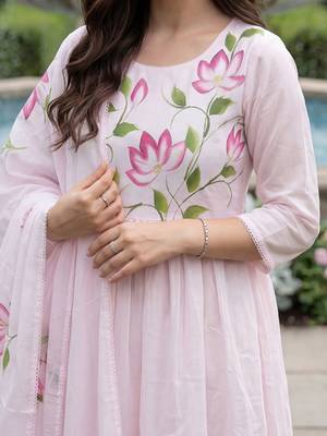 Women Floral Printed Regular Pure Cotton Kurta with Trousers & With Dupatta 3