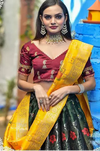 Green Embroidered Banarasi Silk Blend Semi Stitched Lehenga Choli