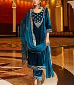 Women Ethnic Motifs Embroidered Regular Velvet Kurta with Trousers & With Dupatta