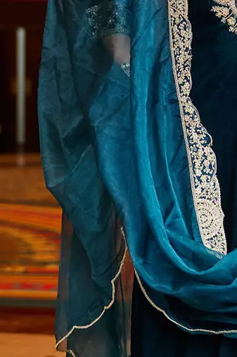 Women Ethnic Motifs Embroidered Regular Velvet Kurta with Trousers & With Dupatta