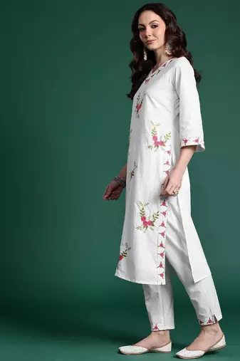 Floral Embroidered Pure Cotton Kurta with Trousers & Dupatta