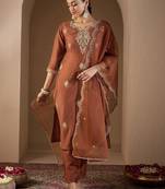 Women Ethnic Motifs Embroidered Regular Liva Kurta with Trousers & With Dupatta