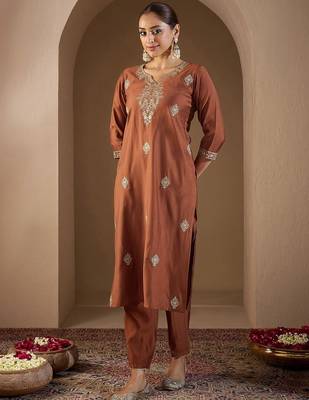 Women Ethnic Motifs Embroidered Regular Liva Kurta with Trousers & With Dupatta 6