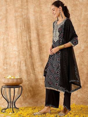 Bandhani Printed Straight Pure Cotton Kurta with Palazzos & Dupatta 5