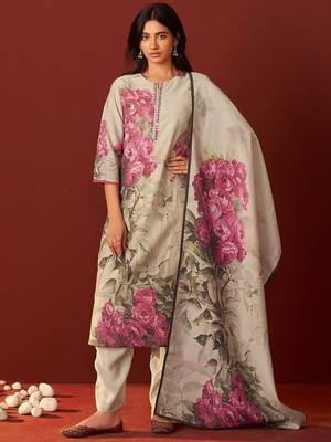 women floral printed kurta with trousers & dupatta 1