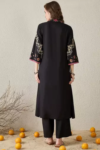 Women Floral Embroidered Regular Thread Work Kurta with Trousers