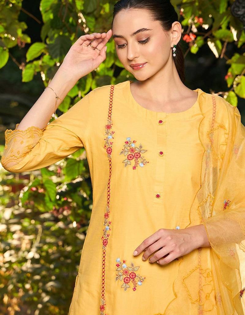 Ethnic Motifs Embroidered Thread Work Pure Cotton Kurta with Trousers & Dupatta
