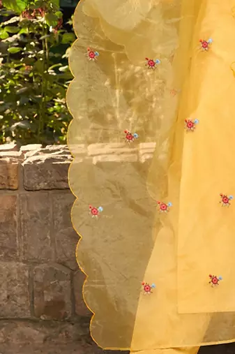 Ethnic Motifs Embroidered Thread Work Pure Cotton Kurta with Trousers & Dupatta