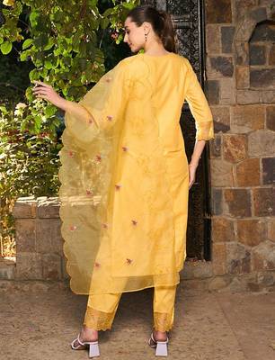Ethnic Motifs Embroidered Thread Work Pure Cotton Kurta with Trousers & Dupatta 6