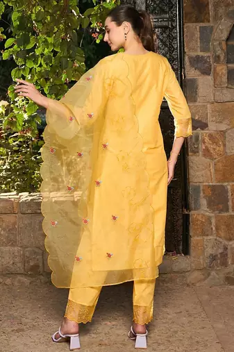Ethnic Motifs Embroidered Thread Work Pure Cotton Kurta with Trousers & Dupatta