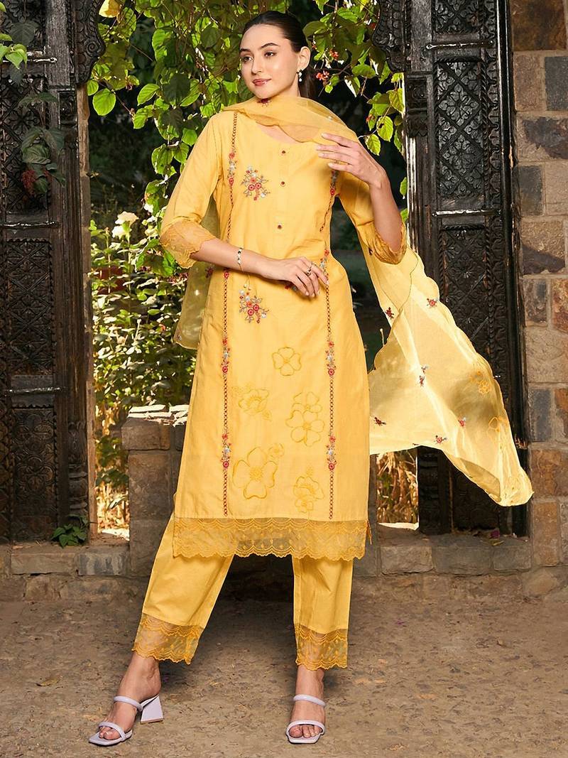 Ethnic Motifs Embroidered Thread Work Pure Cotton Kurta with Trousers & Dupatta