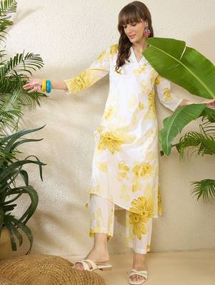 Women Floral Printed Regular Pure Cotton Kurta with Palazzos 1
