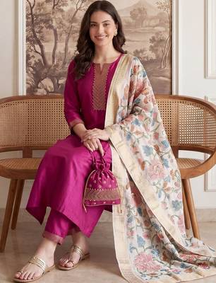 Women Floral Regular Thread Work Kurta with Trousers & With Dupatta 1