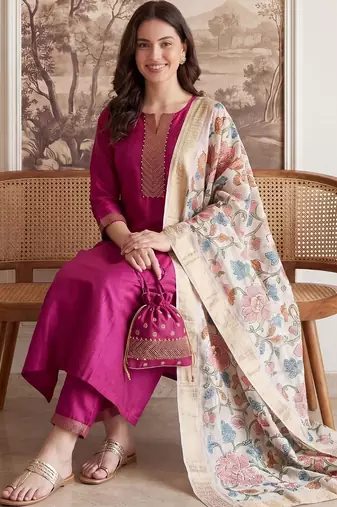 Women Floral Regular Thread Work Kurta with Trousers & With Dupatta