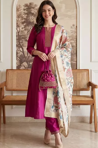 Women Floral Regular Thread Work Kurta with Trousers & With Dupatta