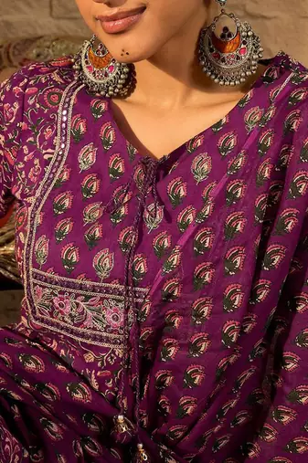 Women Floral Printed Regular Pure Cotton Straight Kurta with Trousers & Dupatta