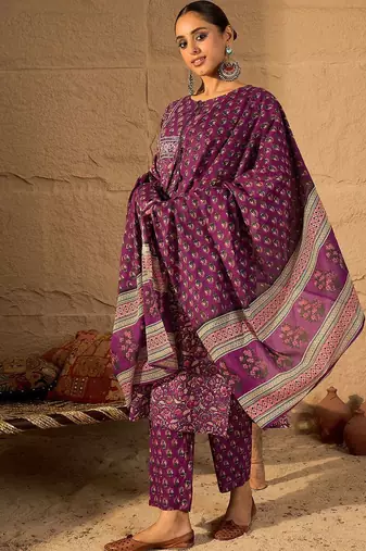 Women Floral Printed Regular Pure Cotton Straight Kurta with Trousers & Dupatta