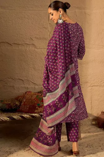 Women Floral Printed Regular Pure Cotton Straight Kurta with Trousers & Dupatta