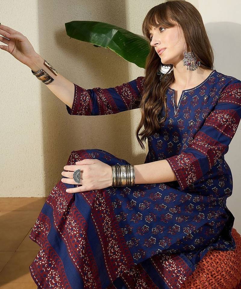 Women Ethnic Motifs Printed Regular Pure Cotton Kurta with Trousers