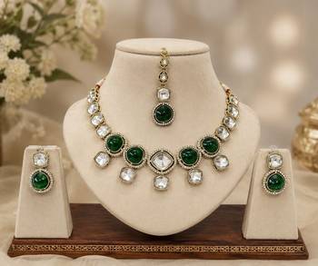 kundan green mehendi polish necklace set with earrings and maang tikka for bridal wedding jewelry 2