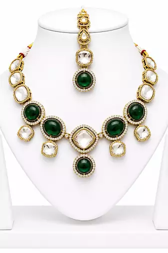 kundan green mehendi polish necklace set with earrings and maang tikka for bridal wedding jewelry