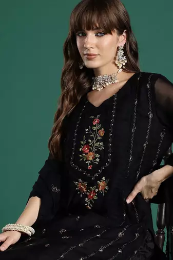 Floral Embroidered Panelled Thread Work Kurta with Trousers & With Dupatta