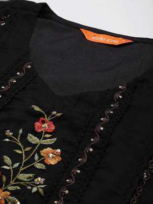 Floral Embroidered Panelled Thread Work Kurta with Trousers & With Dupatta 3