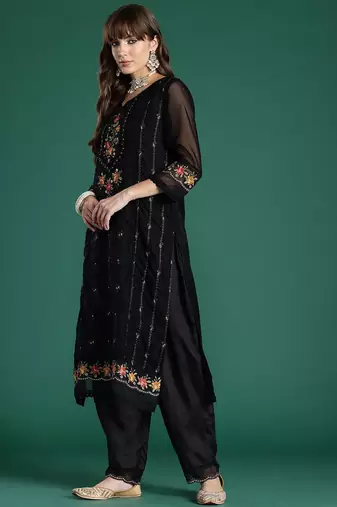 Floral Embroidered Panelled Thread Work Kurta with Trousers & With Dupatta