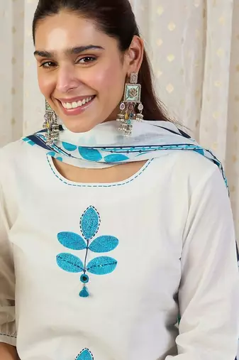 Ethnic Motifs Embroidered Thread Work Pure Cotton Kurta With Trousers & Dupatta