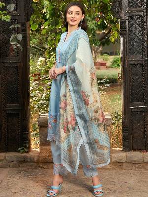 Blue Floral Embroidered Thread Work Straight Kurta With Trousers & Dupatta 1
