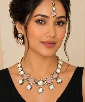 kundan baby pink mehendi polish necklace set with earrings and maang tikka for bridal wedding jewelry 1