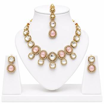 kundan baby pink mehendi polish necklace set with earrings and maang tikka for bridal wedding jewelry 3