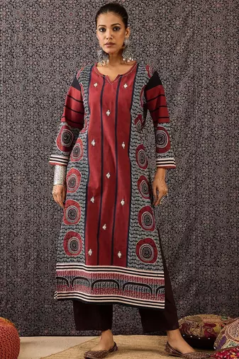 Women Printed Regular Thread Work Pure Cotton Kurta with Trousers & With Dupatta