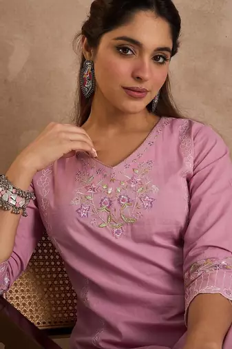 Women Floral Embroidered Regular Thread Work Pure Cotton Kurta with Trousers