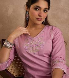 Women Floral Embroidered Regular Thread Work Pure Cotton Kurta with Trousers