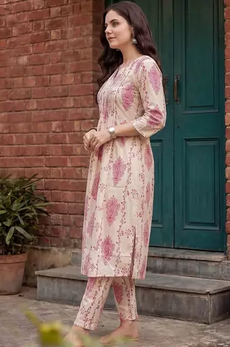 Women Floral Printed Regular Pure Cotton Kurta with Trousers