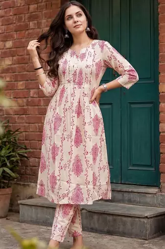 Women Floral Printed Regular Pure Cotton Kurta with Trousers
