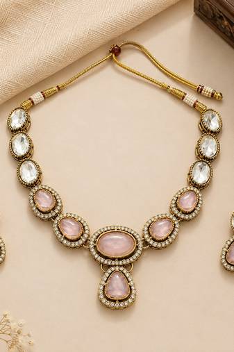 kundan baby pink mehendi polish necklace set with earrings and maang tikka for bridal wedding jewelry