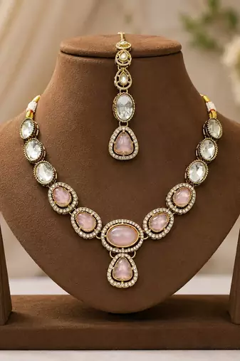 kundan baby pink mehendi polish necklace set with earrings and maang tikka for bridal wedding jewelry