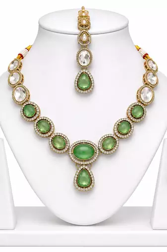 kundan mint green mehendi polish necklace set with earrings and maang tikka for bridal wedding jewelry