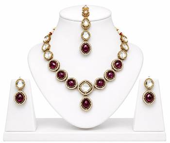 kundan wine color mehendi polish necklace set with earrings and maang tikka for bridal wedding jewelry 4