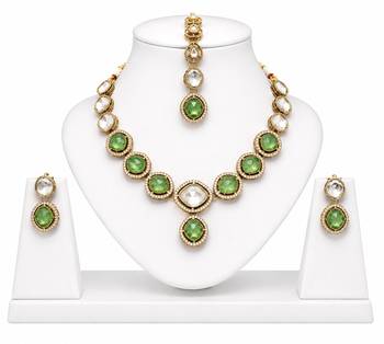 kundan mint green mehendi polish necklace set with earrings and maang tikka for bridal wedding jewelry 4