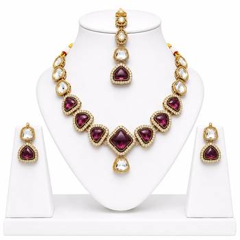 kundan wine color mehendi polish necklace set with earrings and maang tikka for bridal wedding jewelry 1