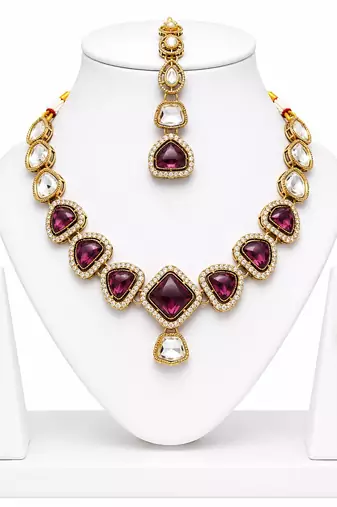 kundan wine color mehendi polish necklace set with earrings and maang tikka for bridal wedding jewelry