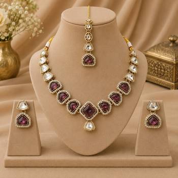 kundan wine color mehendi polish necklace set with earrings and maang tikka for bridal wedding jewelry 4
